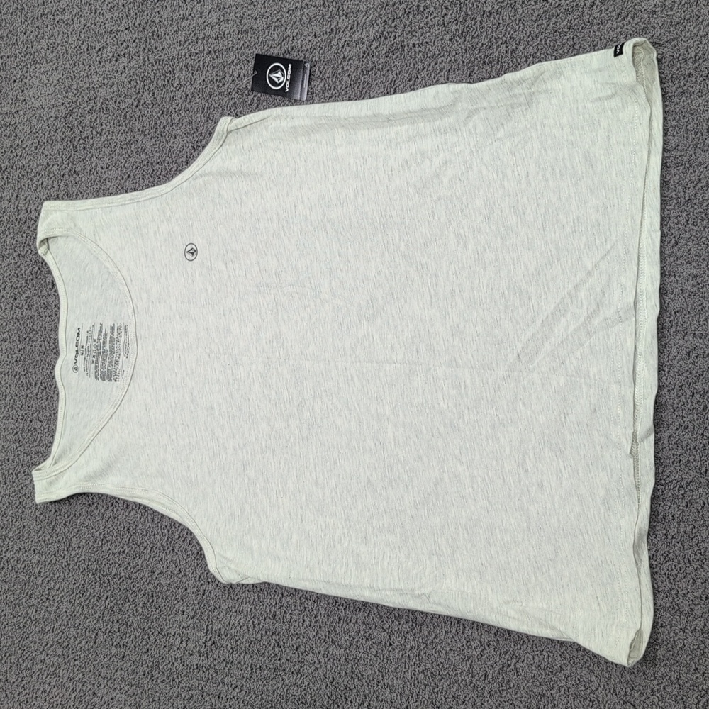 Volcom tank top NWT
